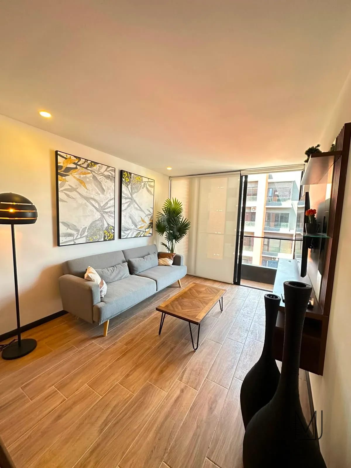 Apartamento Amueblado en Alquiler | Edificio Essenza | Zona 13 | 2 habitaciones · Nivel alto — Apartamento en Alquiler en Zona 13, Guatemala, Ciudad — foto 2 de 10
