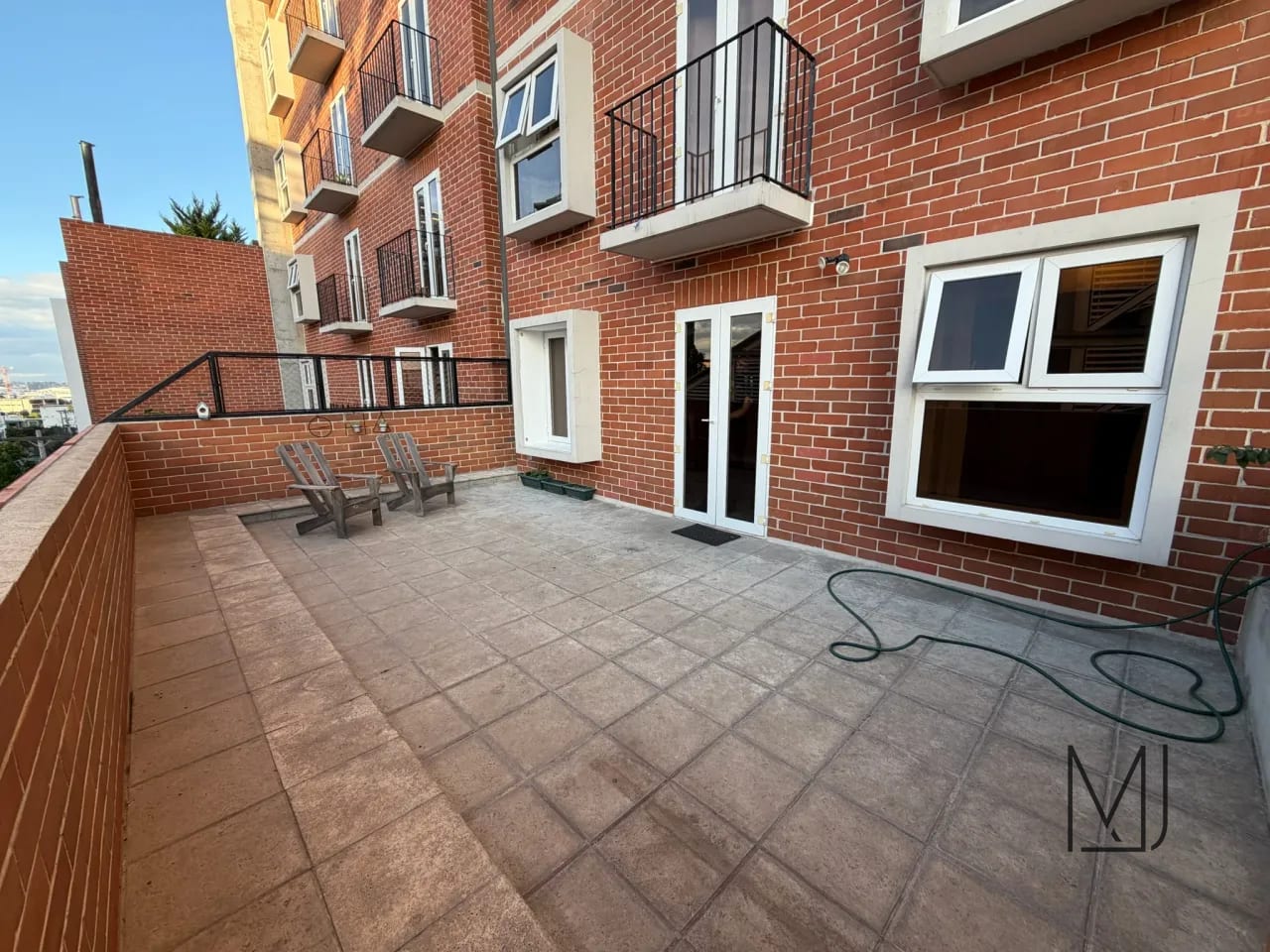 Apartamento en Alquiler Edificio Modra Zona 4 Terraza Privada de 37 m² · Pet Friendly — Apartamento en Alquiler en Modra, Zona 4, Guatemala, Ciudad — foto 9 de 11