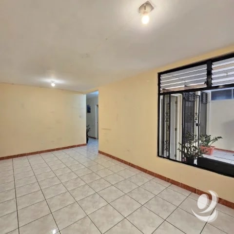¡¡¡Excelente Local y Oficinas en Renta San Cristóbal, Guatemala!!! - 3