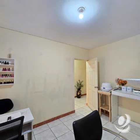 ¡¡¡Excelente Local y Oficinas en Renta San Cristóbal, Guatemala!!! - 6