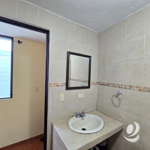 Casa en Renta, Condominio sobre Bulevar San Cristóbal — Casa en Alquiler en Zona 8 Mixco, Guatemala, Ciudad — foto 9 de 12