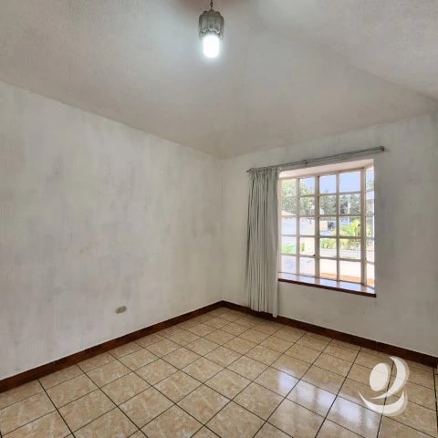 Casa en Renta, Condominio sobre Bulevar San Cristóbal — Casa en Venta en Zona 8 Mixco, Guatemala, Ciudad — foto 14 de 15