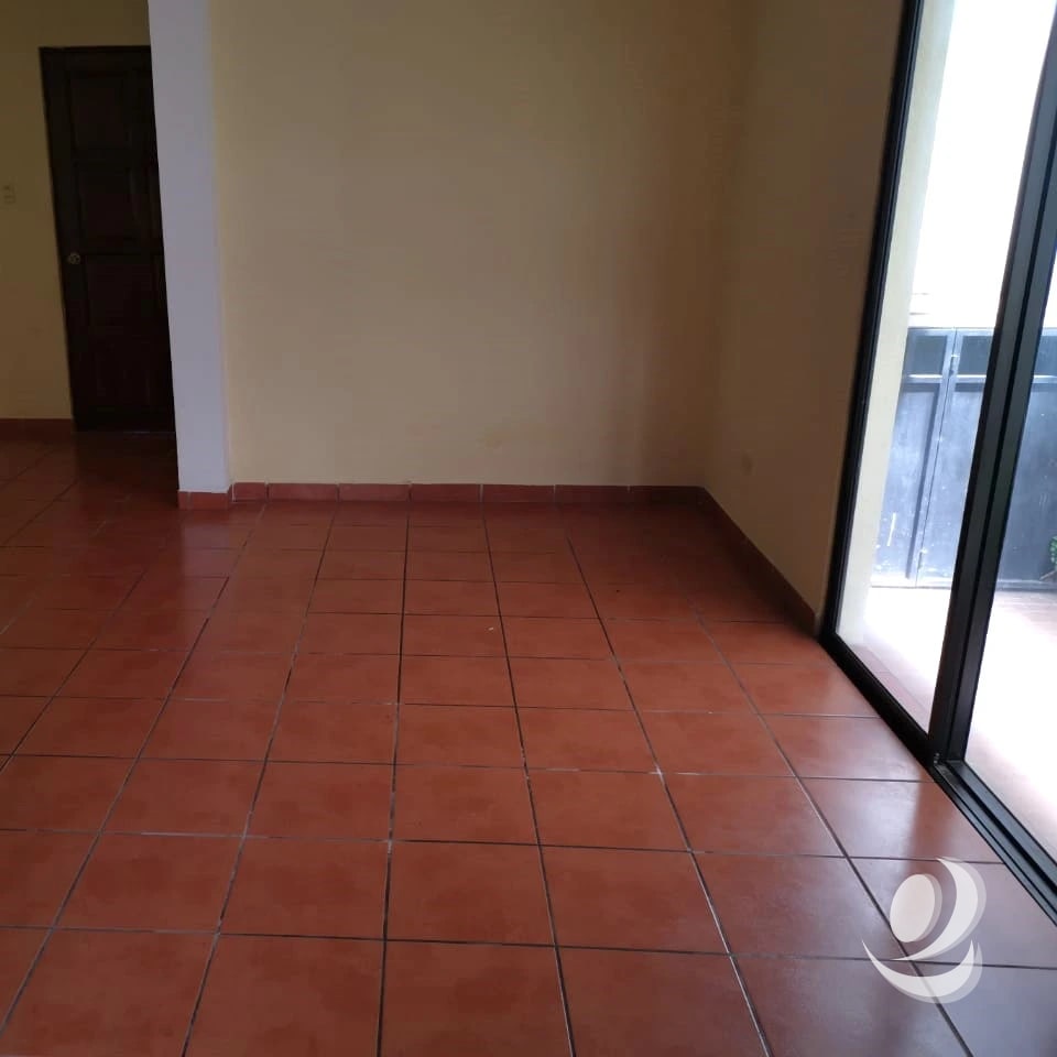 ¡¡¡Preciosa Casa en Renta en Condominio sobre Bulevar San Cristóbal!!! — Casa en Alquiler en Zona 8 Mixco, Guatemala, Ciudad — foto 8 de 17