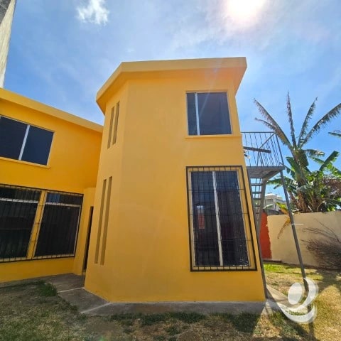 Casa en Venta Pinares de San Cristóbal Zona 8 de Mixco — Casa en Venta en Zona 8 Mixco, Guatemala, Ciudad — foto 2 de 17