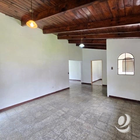 OFICINA EN RENTA, SAN LUCAS SACATEPÉQUEZ — Oficina en Alquiler en San Lucas Sacatepéquez, Sacatepéquez — foto 6 de 12