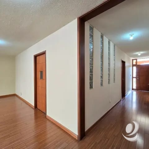 Casa en Venta cercana a Walmart de San Cristóbal — Casa en Venta en Zona 8 Mixco, Guatemala, Ciudad — foto 5 de 17