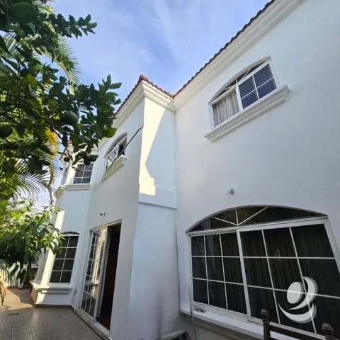 Casa en Venta San Cristóbal Vista al Valle Oriente — Casa en Venta en Zona 8 Mixco, Guatemala, Ciudad — foto 2 de 17