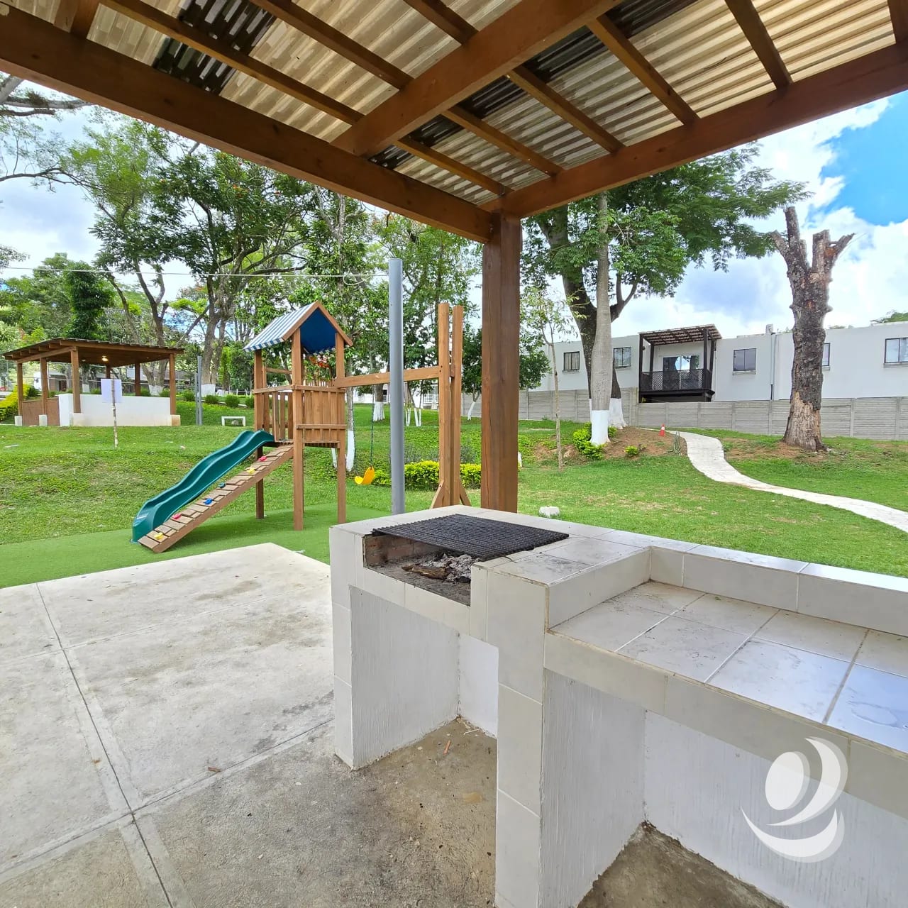 Propiedad Comercial en Venta Bulevar Sur San Cristóbal — Casa en Venta en Zona 8 Mixco, Guatemala, Ciudad — foto 7 de 7