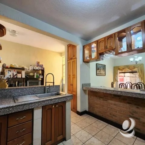 Casa en Venta Pinares de San Cristóbal, Guatemala — Casa en Venta en Zona 8 Mixco, Guatemala, Ciudad — foto 6 de 17