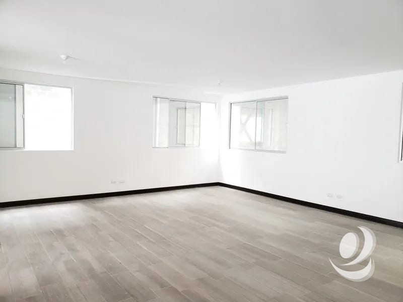 Bodega en Venta Zona 4 de Mixco El Naranjo — Bodega / Ofibodega en Venta en Zona 4 Mixco, Guatemala, Ciudad — foto 14 de 15