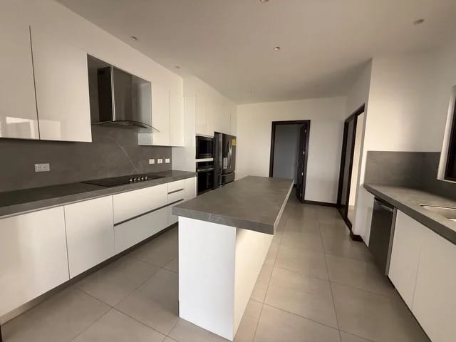 Casa en alquiler zona 16 — Casa en Alquiler en Zona 16, Guatemala, Ciudad — foto 8 de 12