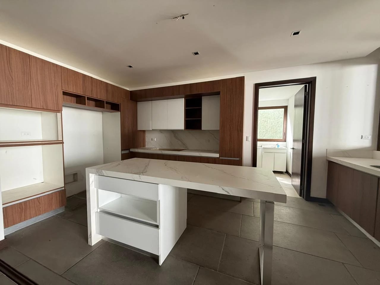 Apartamento en Muxbal / PLE — Apartamento en Venta en Carretera a El Salvador, Guatemala, Ciudad — foto 1 de 5