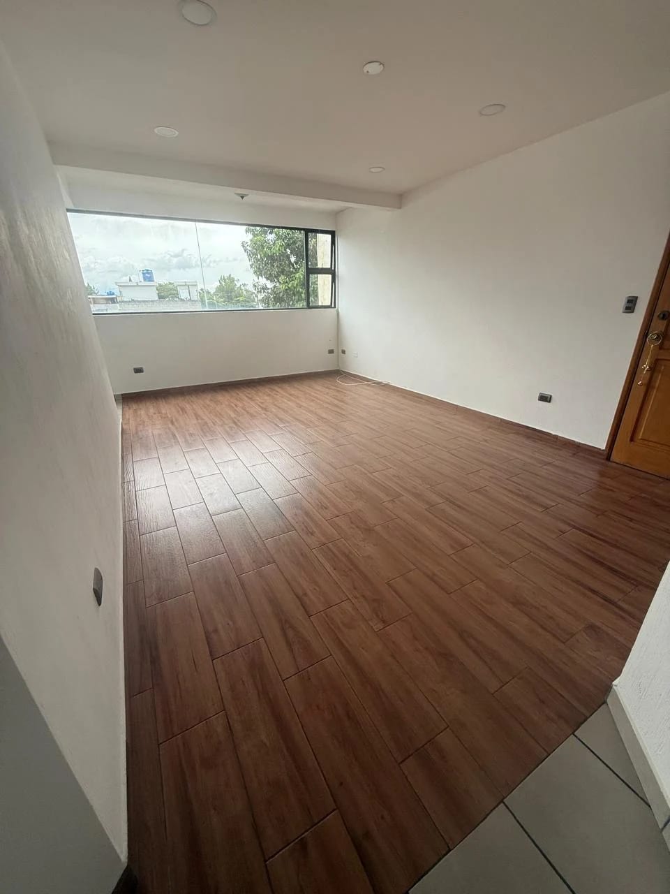 Apartamento en renta zona 14 la Villa — Apartamento en Alquiler en Zona 14, Guatemala, Ciudad — foto 1 de 8