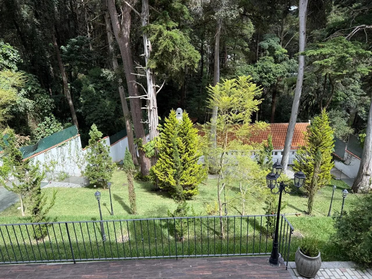 Hotel ubicado en el encinal zona 7Mixco. — Edificio en Venta en Zona 7 Mixco, Guatemala, Ciudad — foto 2 de 15