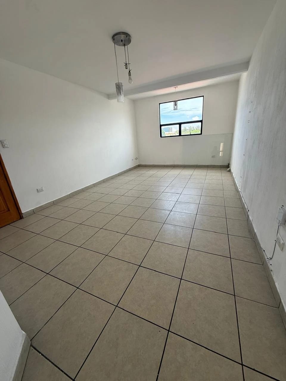 Apartamento en alquiler zona 14 la villa — Apartamento en Alquiler en Zona 14, Guatemala, Ciudad — foto 2 de 4