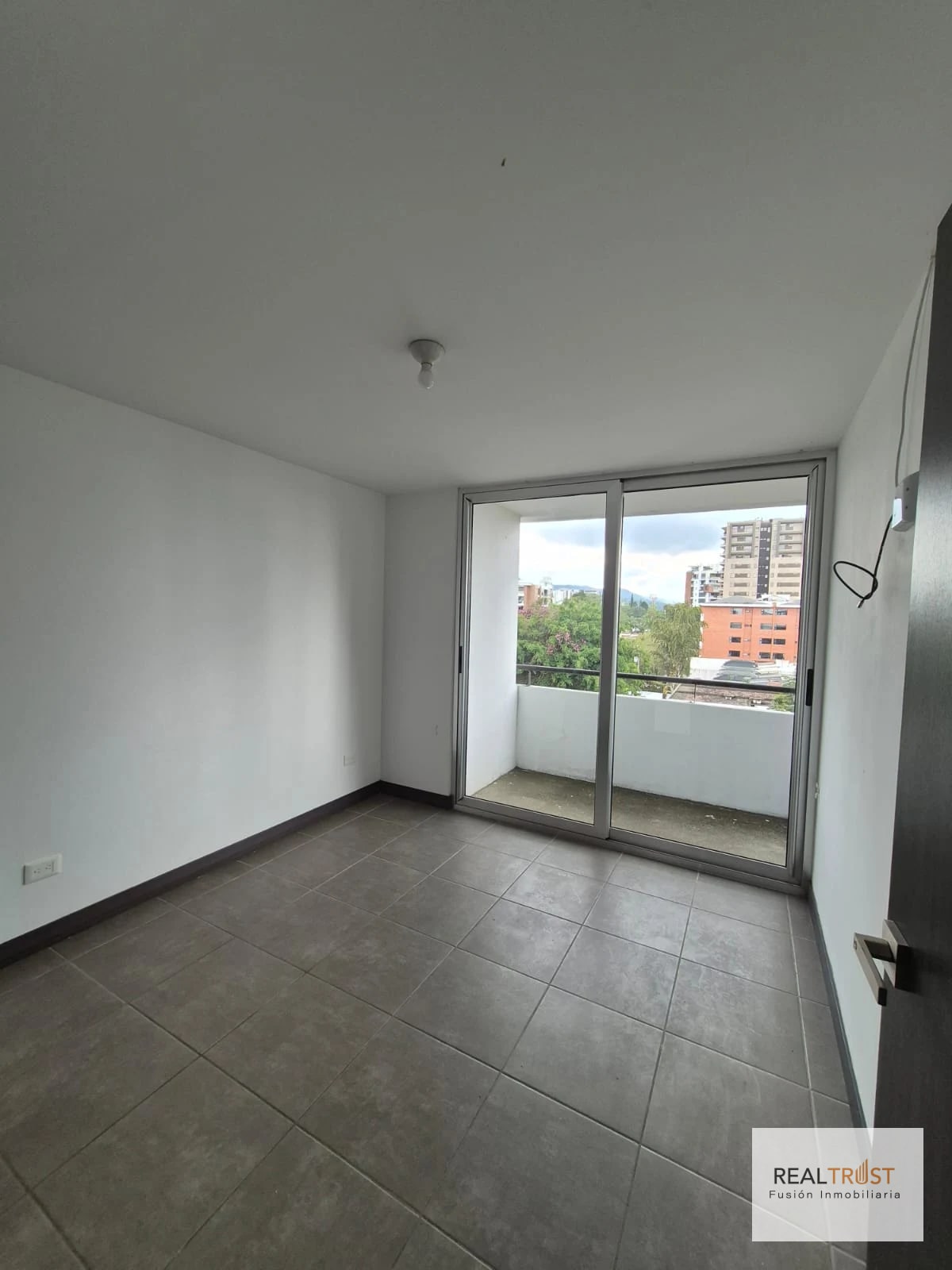 APARTAMENTO EN RENTA VISTA HERMOSA 1 ZONA 15 — Apartamento en Alquiler en Vista Hermosa I, Zona 15, Guatemala, Ciudad — foto 9 de 9