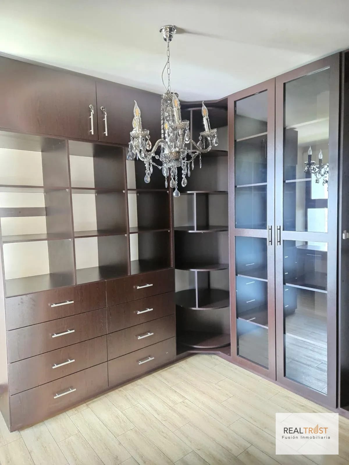 APARTAMENTO TORRE 360 zona 15 — Apartamento en Alquiler en Zona 15, Guatemala, Ciudad — foto 10 de 13
