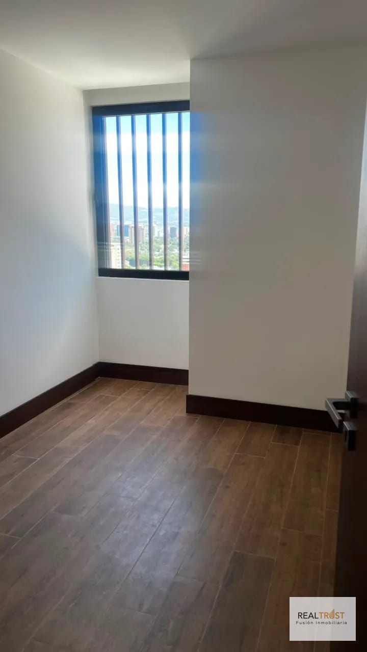 APARTAMENTO EN RENTA EDIFICIO GAURA Zona 15 VH1 — Apartamento en Alquiler en Zona 15, Guatemala, Ciudad — foto 6 de 14