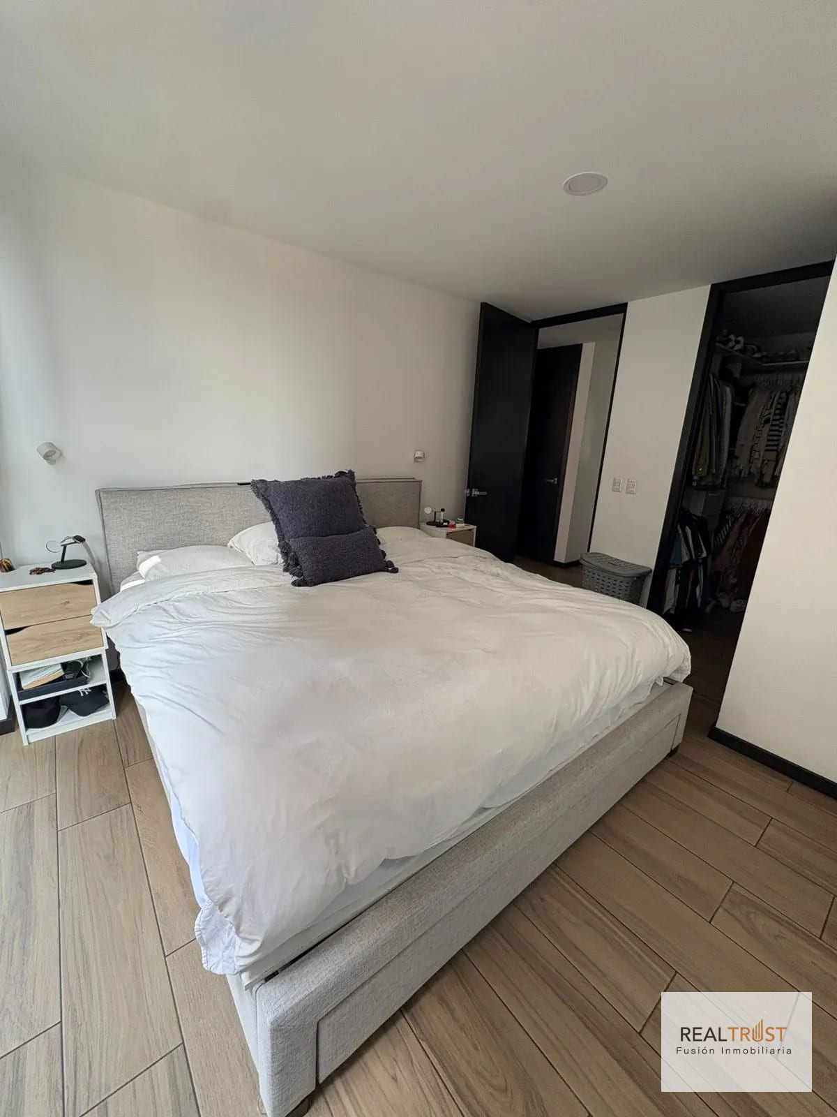 VENDO APARTAMENTO EN EDIFICIO CASSIA ZONA 15 VH1 — Apartamento en Venta en Zona 15, Guatemala, Ciudad — foto 16 de 17