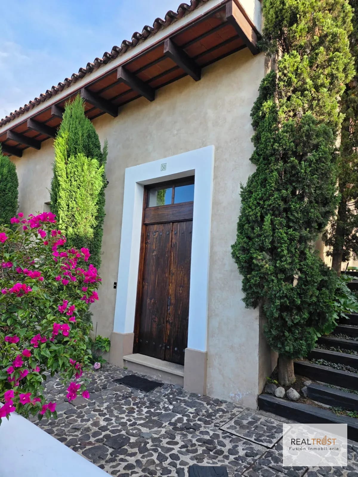 CASA EN VENTA AMUEBLADA — Casa en Venta en Antigua, Sacatepéquez — foto 1 de 6