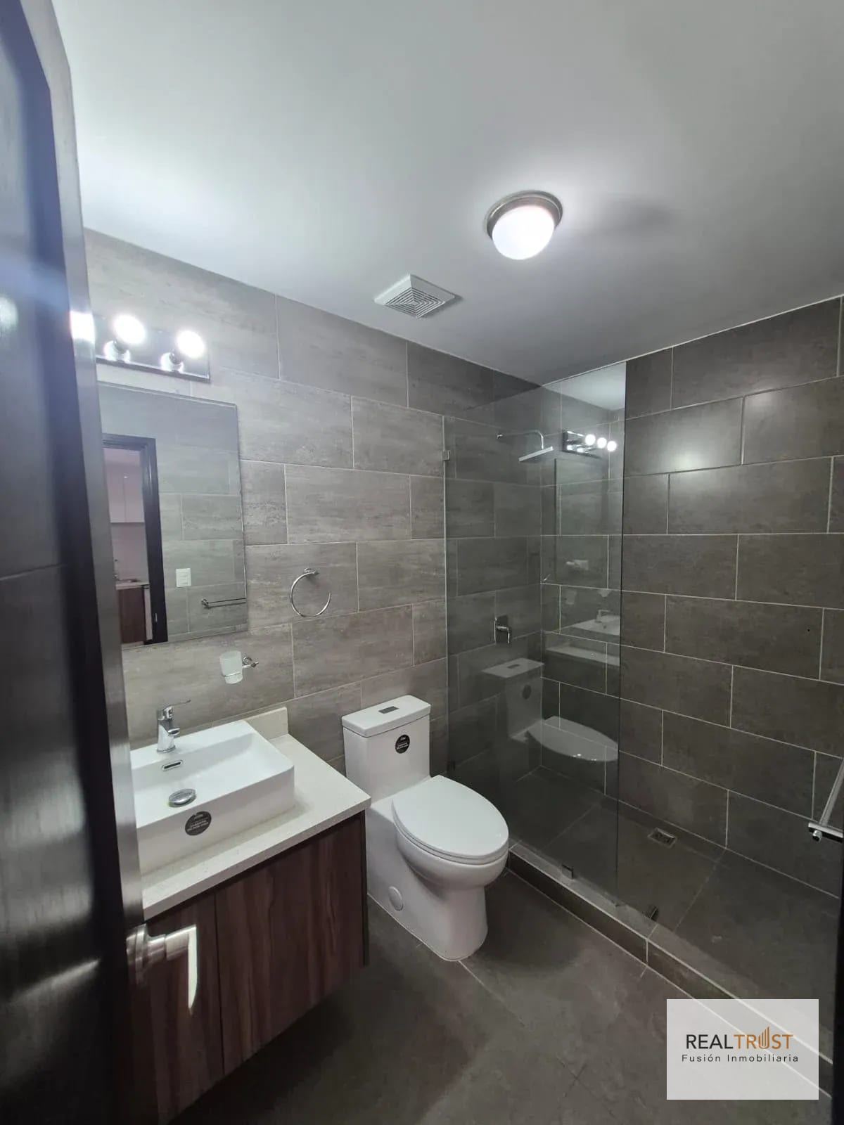 APARTAMENTO EN RENTA ZONA 15 VISTA HERMOSA 1 — Apartamento en Alquiler en Zona 15, Guatemala, Ciudad — foto 6 de 11