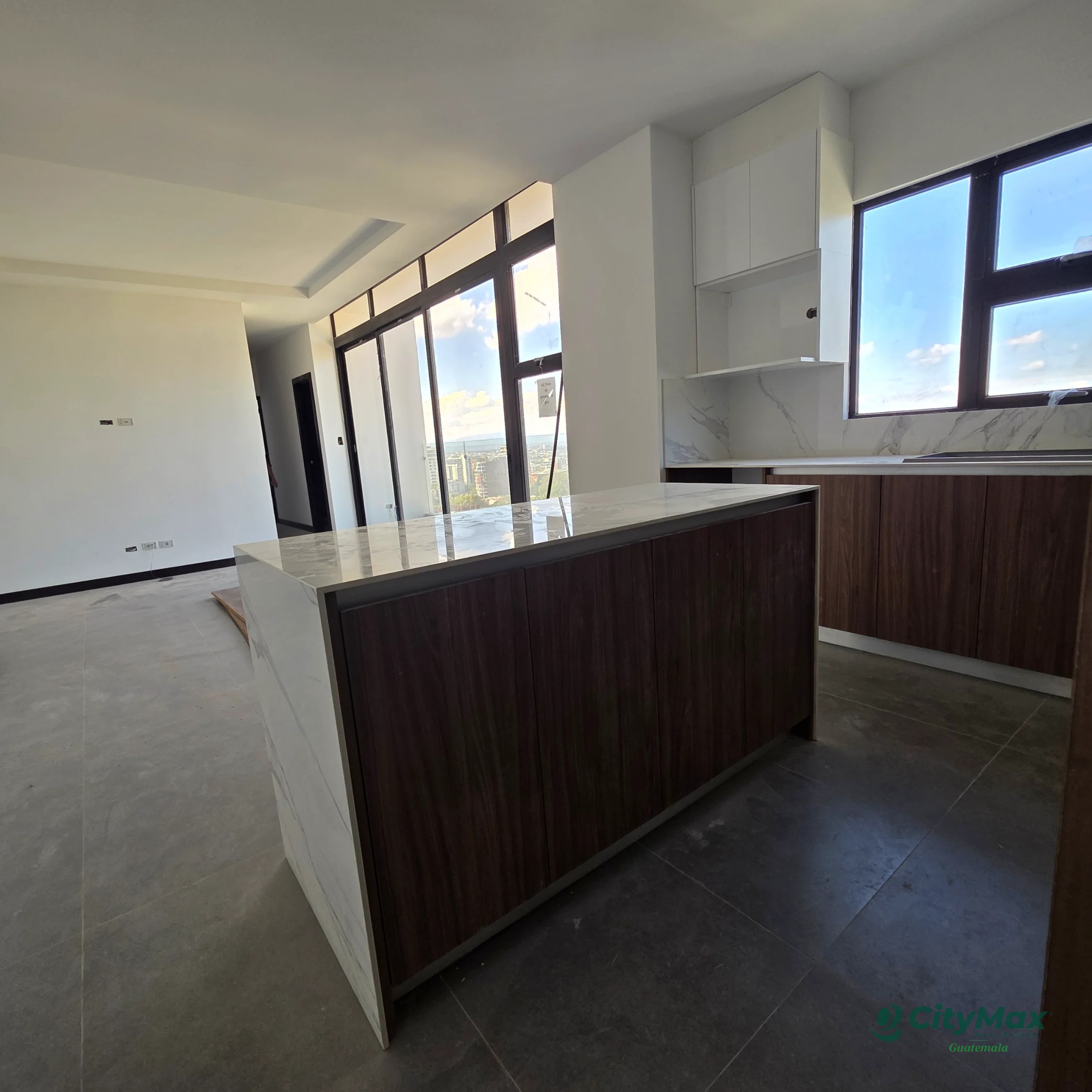 Apartamento 3 Dormitorios en Venta Zona 15 Nivel Alto - 9