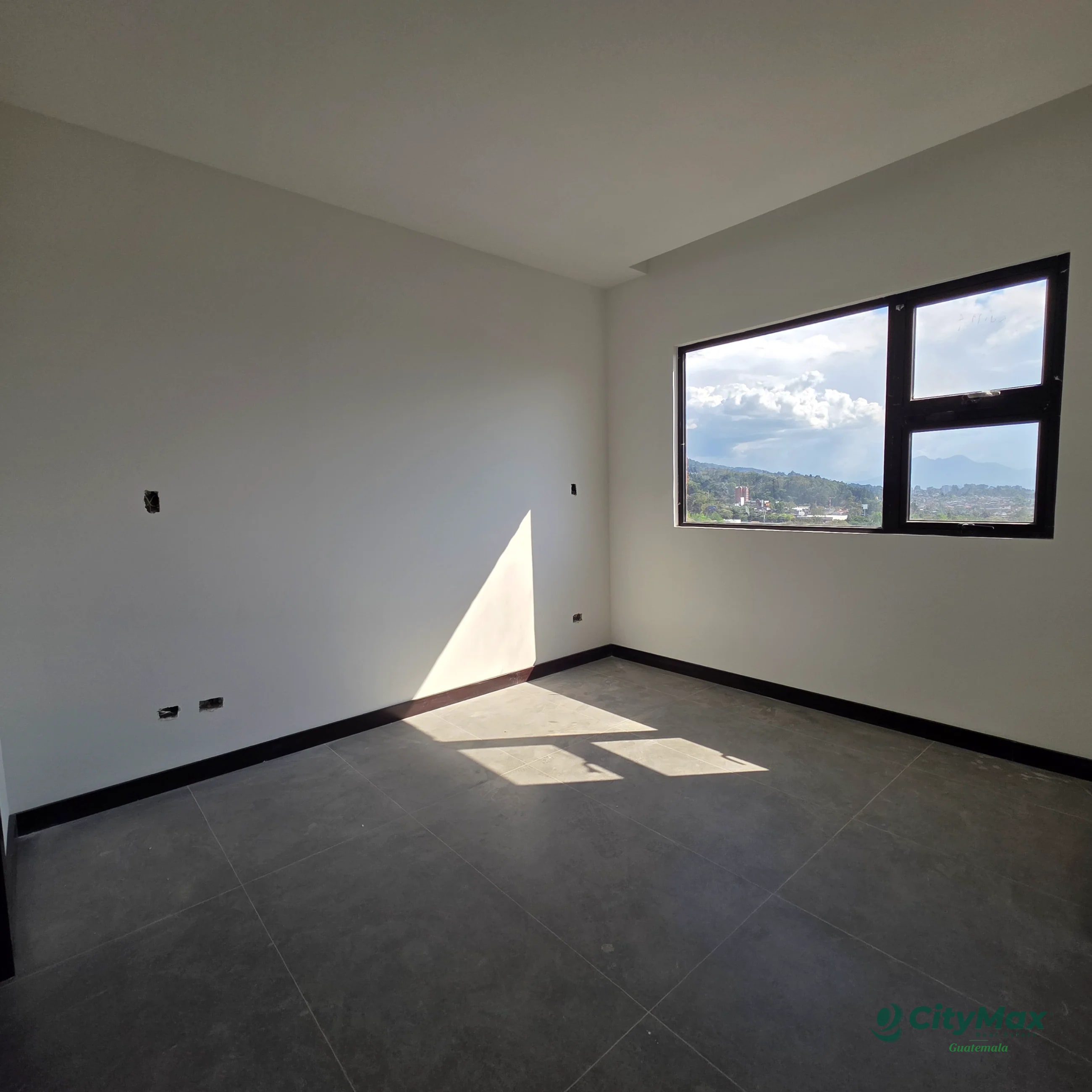 Apartamento 3 Dormitorios en Venta Zona 15 Nivel Alto - 7