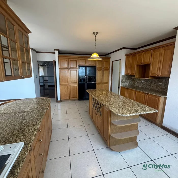 Penthouse en Venta zona 10 cerca de La Estación - 3
