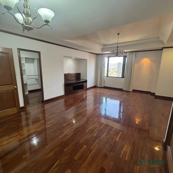 Penthouse en Venta zona 10 cerca de La Estación - 4