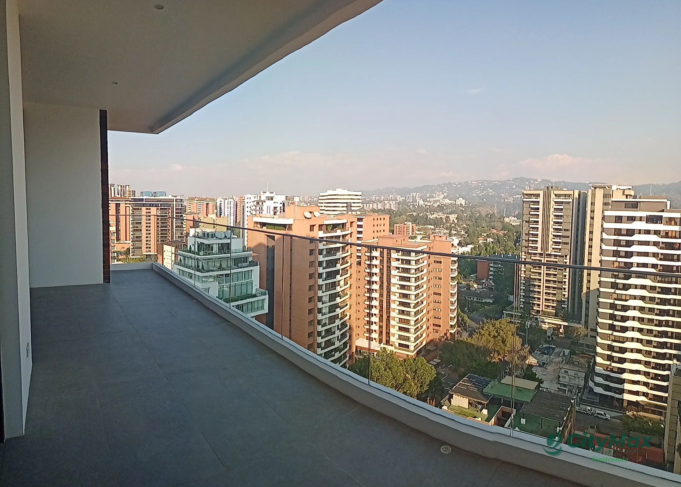 Apartamento en venta o Alquiler en zona 14 Guatemala - 1