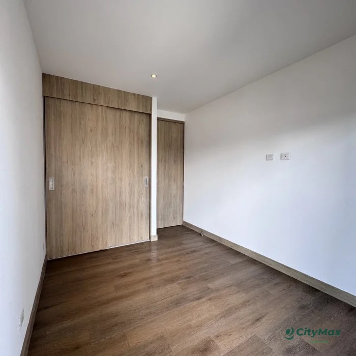 Apartamento en Venta o Renta en Zona 15 - 5