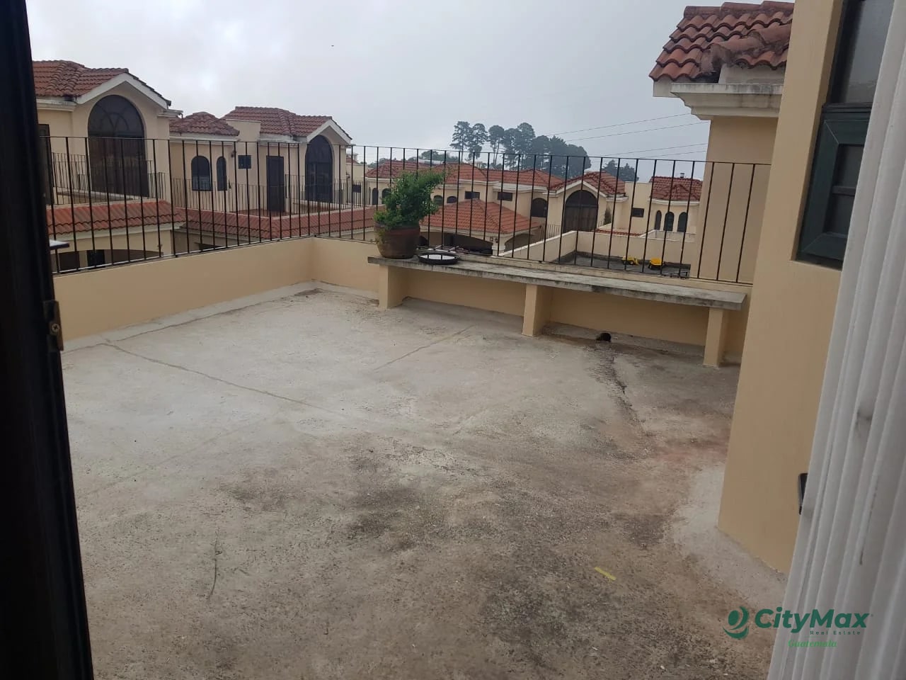 Casa en VENTA en Villas Suiza Zona 16 — Casa en Venta en Zona 16, Guatemala, Ciudad — foto 3 de 17
