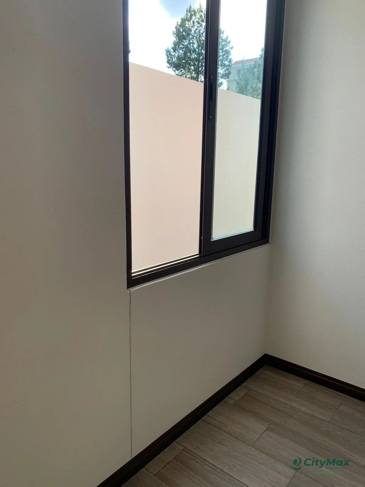 En venta apartamento San Isidro 20-21 Zona 16 — Apartamento en Venta en San Isidro 20/21, Zona 16, Guatemala, Ciudad — foto 4 de 9