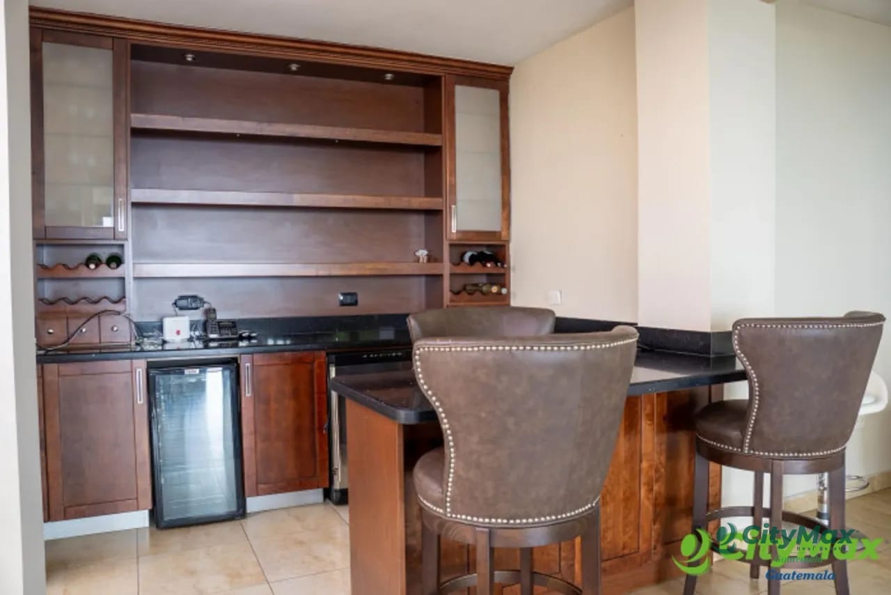 AnteriorSiguiente Lujosa Mansion en venta Las Nubes Ciudad Guatemala — Casa en Venta en km 11-15, Carretera a El Salvador, Guatemala, Ciudad — foto 10 de 13