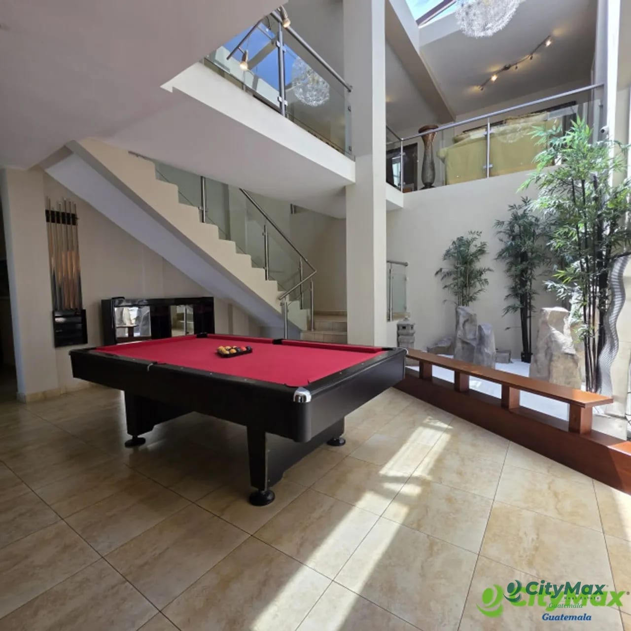 AnteriorSiguiente Lujosa Mansion en venta Las Nubes Ciudad Guatemala — Casa en Venta en km 11-15, Carretera a El Salvador, Guatemala, Ciudad — foto 5 de 12