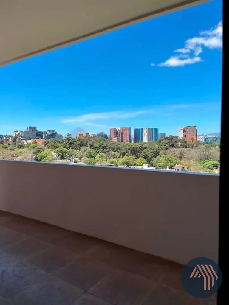 ALQUILER DE AMPLIO APARTAMENTO - COL. MAESTRO, ZONA 15 - 8