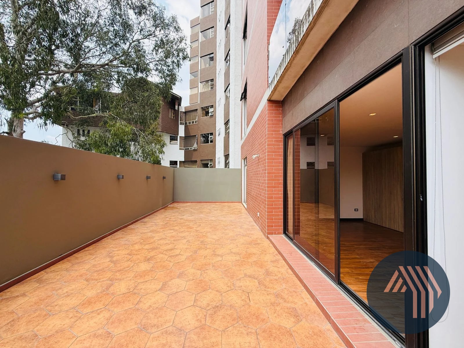 ALQUILER DE APARTAMENTO CON AMPLIA TERRAZA - DORAL, VH1 ZONA 15 - 8