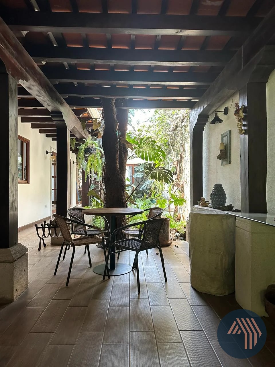 VENTA DE HERMOSA CASA COLONIAL - EL CAFETAL, ANTIGUA — Casa en Venta en Ciudad Vieja, Sacatepéquez — foto 5 de 17