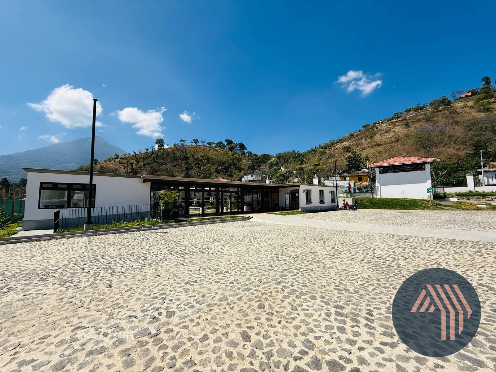 ALQUILER DE LINDA CASA PARA ESTRENAR - ANTIGUA, GUATEMALA — Casa en Alquiler en Antigua, Sacatepéquez — foto 15 de 17