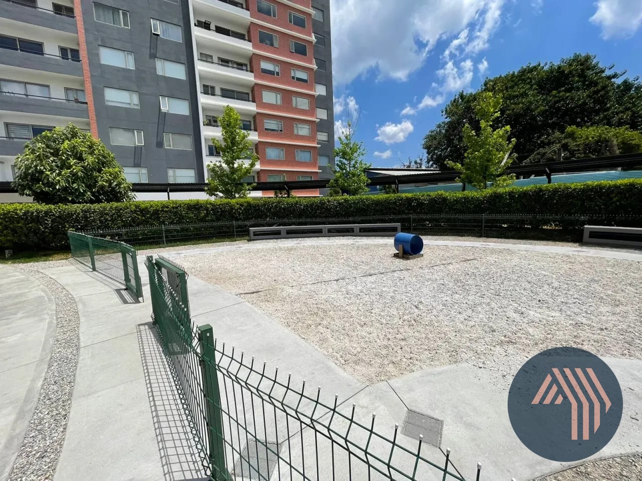 Venta Apartamentos con Jardín - Plaza Segheria, Zona 14 — Apartamento en Venta en Segheria, Zona 14, Guatemala, Ciudad — foto 14 de 17