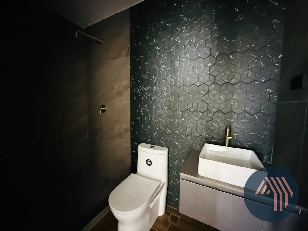 VENTA DE LINDO APARTAMENTO PARA ESTRENAR - ATARAH, ZONA 10 — Apartamento en Venta en Atarah, Zona 10, Guatemala, Ciudad — foto 9 de 17