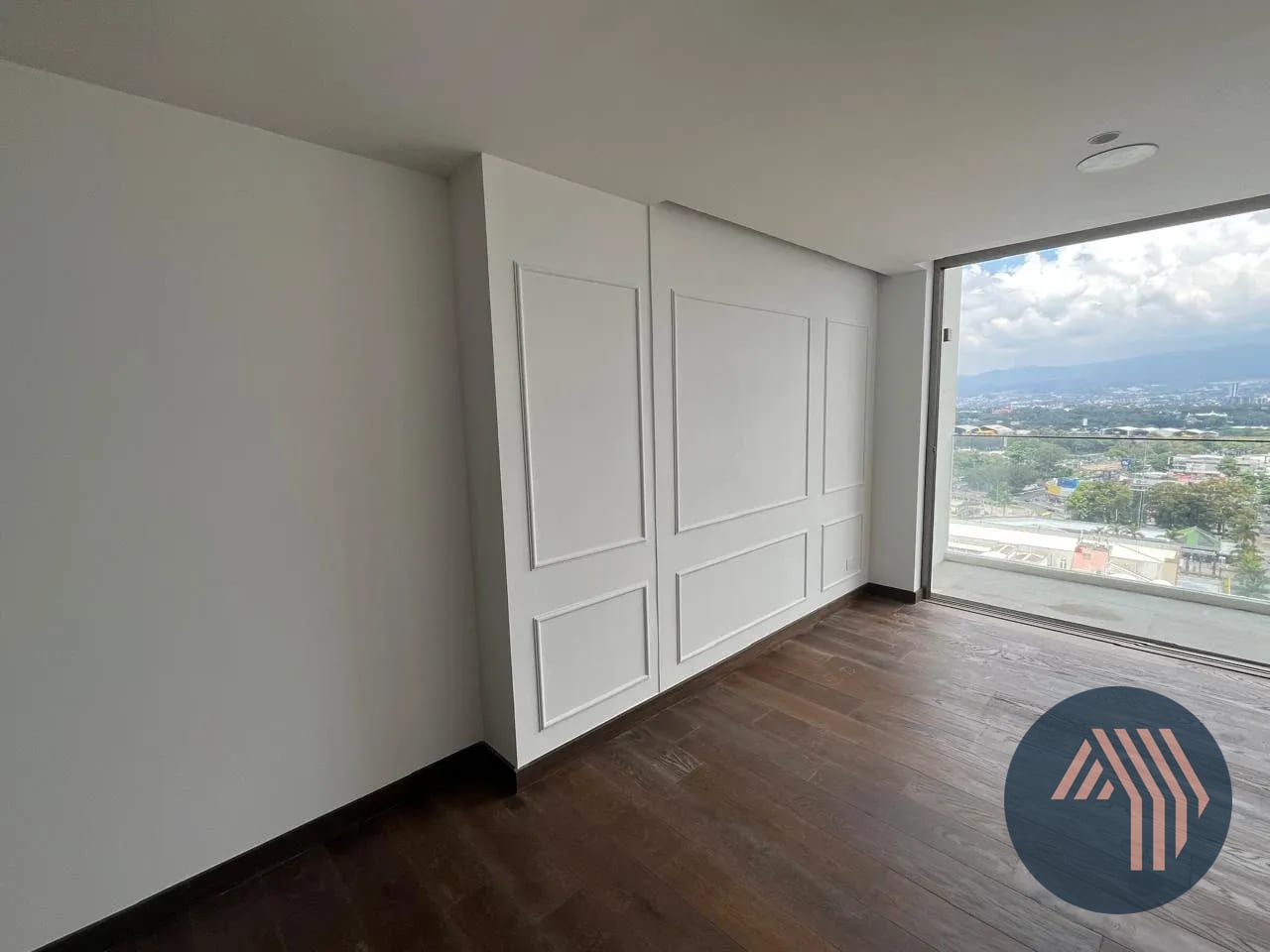 Venta Apartamento con Hermosas Vistas - Atarah, Zona 10 — Apartamento en Venta en Atarah, Zona 10, Guatemala, Ciudad — foto 1 de 7