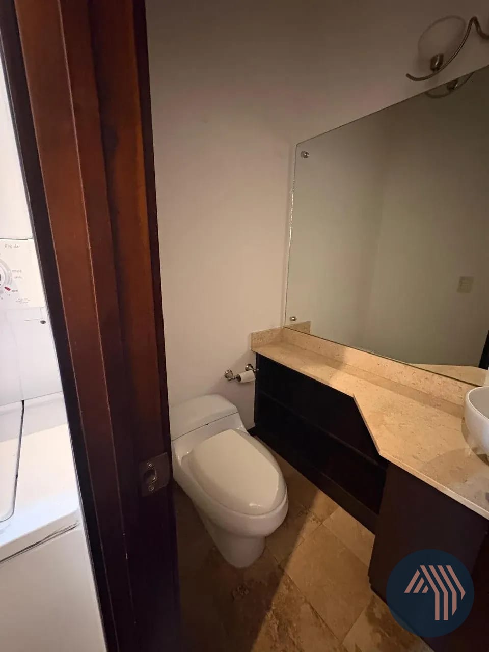 Alquiler de Céntrico y Lindo Apartamento - Plenum, Zona 14 — Apartamento en Alquiler en Plenum 14, Zona 14, Guatemala, Ciudad — foto 2 de 12