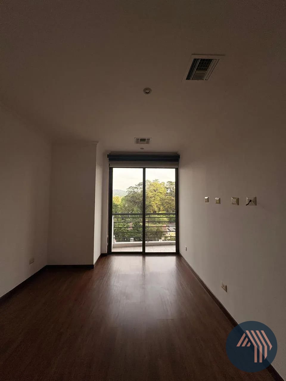 Alquiler de Céntrico y Lindo Apartamento - Plenum, Zona 14 — Apartamento en Alquiler en Plenum 14, Zona 14, Guatemala, Ciudad — foto 1 de 12