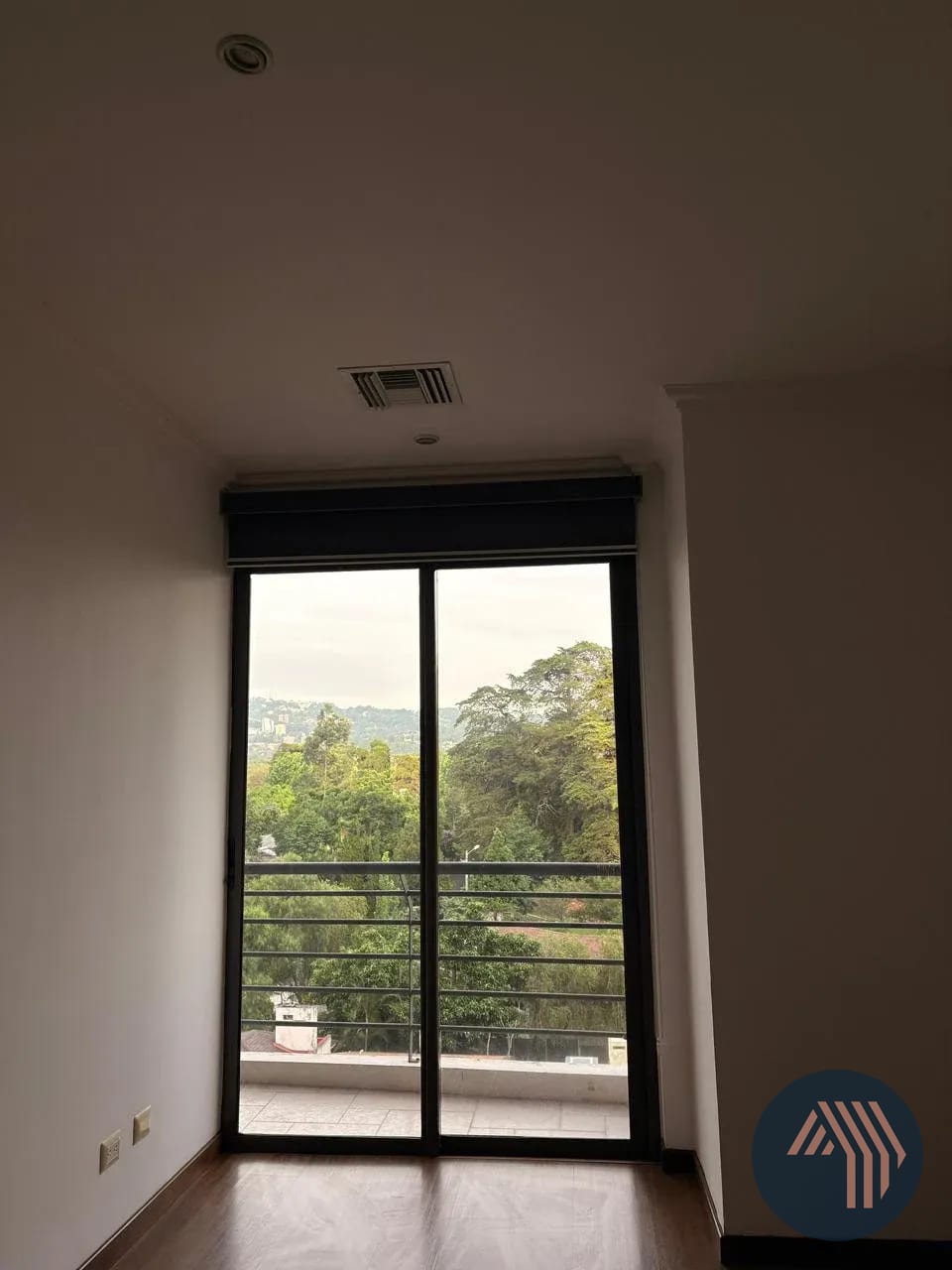 Alquiler de Céntrico y Lindo Apartamento - Plenum, Zona 14 — Apartamento en Alquiler en Plenum 14, Zona 14, Guatemala, Ciudad — foto 8 de 12