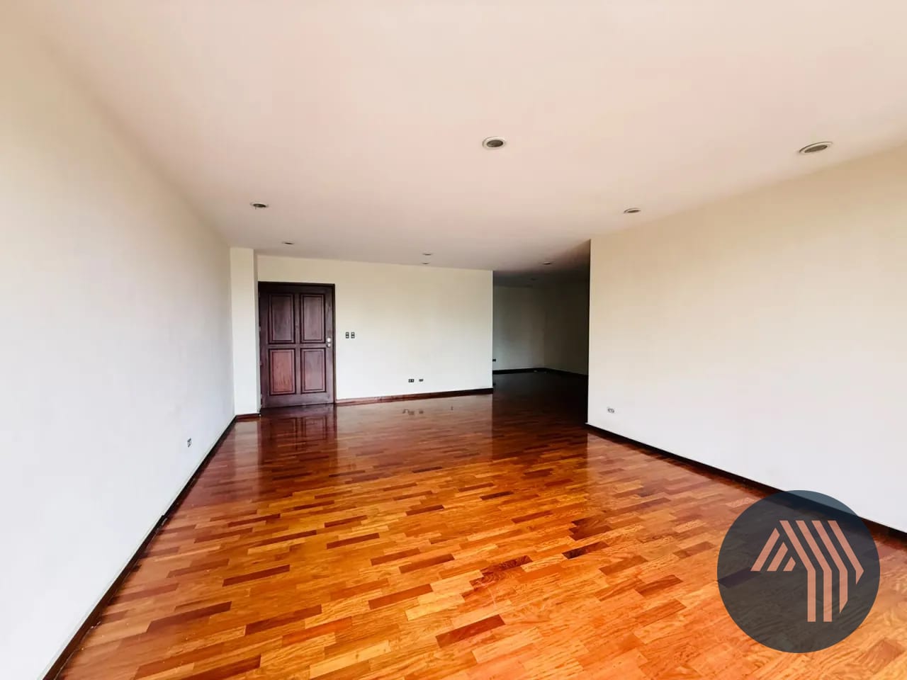 Alquiler de Hermoso Apartamento - Cobira, Zona 13 — Apartamento en Alquiler en Cobira, Zona 13, Guatemala, Ciudad — foto 5 de 15