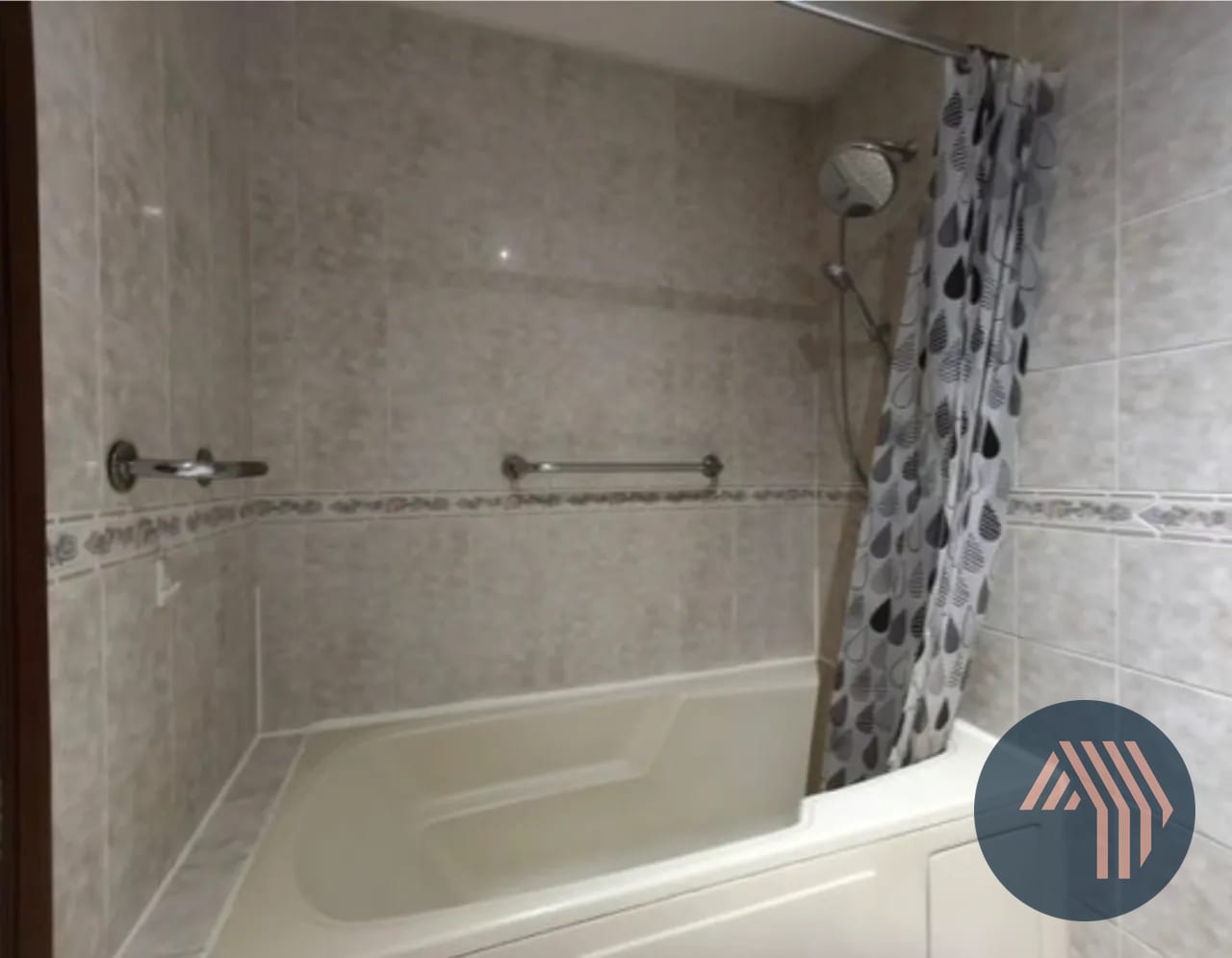 Alquiler de Cómodo Apartamento - Milenia, Zona 10 — Apartamento en Alquiler en Milenia, Zona 10, Guatemala, Ciudad — foto 7 de 10