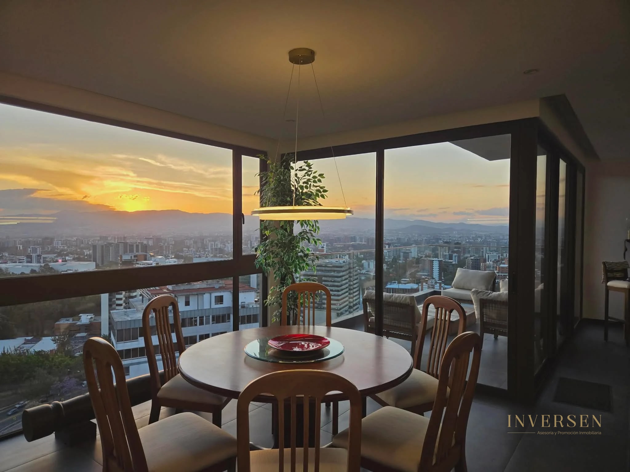 PH en venta en zona 15 con vista a la Ciudad - 1