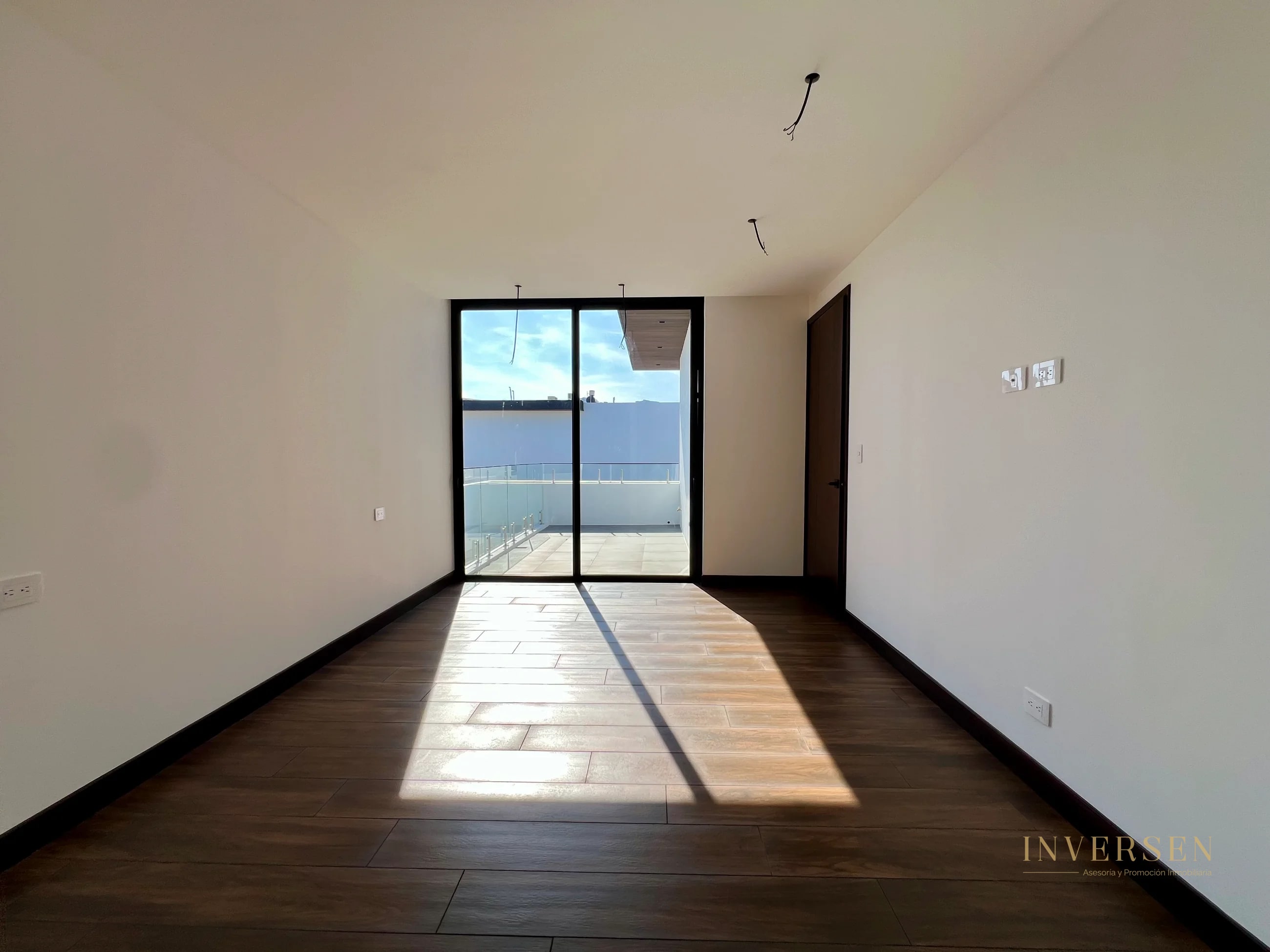 Casa para estrenar en venta en zona 10 - Molie - 13
