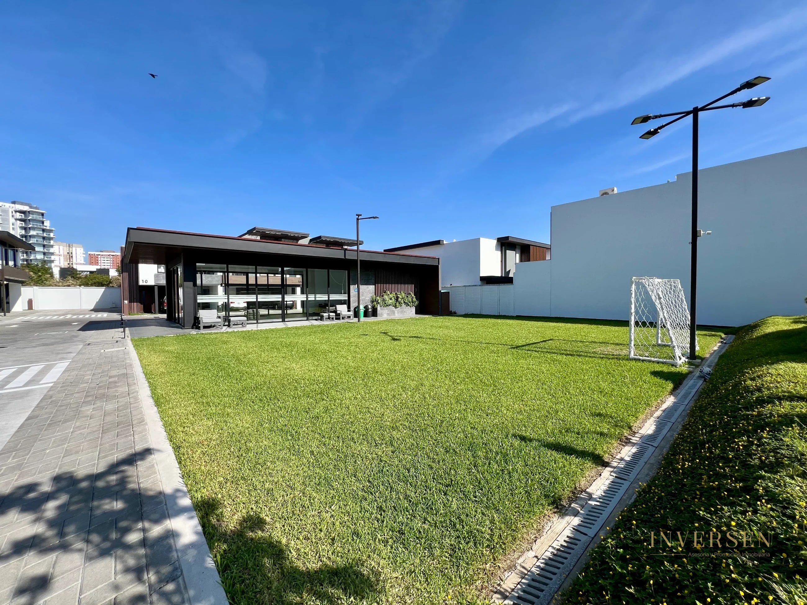 Casa para estrenar en venta en zona 10 - Molie - 15
